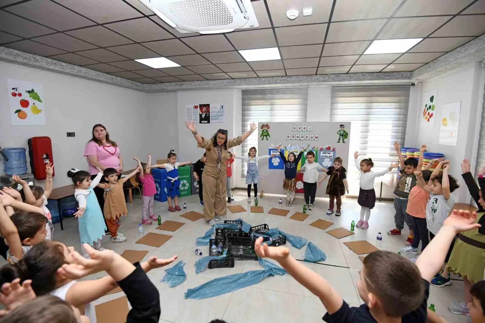 Osmangazi Belediyesi, “Geleceğimiz İçin Bugünden Harekete Geç” etkinliğiyle çocuklara küçük