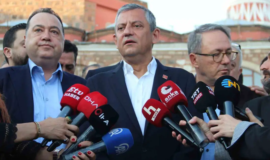 Mutlak butlan kararıyla CHP Genel Başkanlığı sona eren Özgür Özel