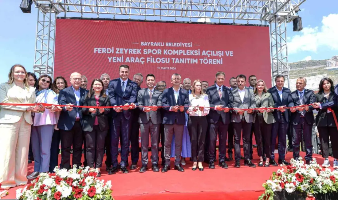 Cumhuriyet Halk Partisi (CHP) Genel Başkanı Özgür Özel, İzmir’de Bayraklı