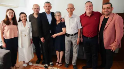 CHP Genel Başkanı Özgür Özel, CHP Manisa İl Başkanı İlksen
