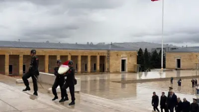 Rusya Federasyonu’nun Ankara Büyükelçisi Sergey Vershinin, Anıtkabir’i ziyaret etti. Cumhurbaşkanı