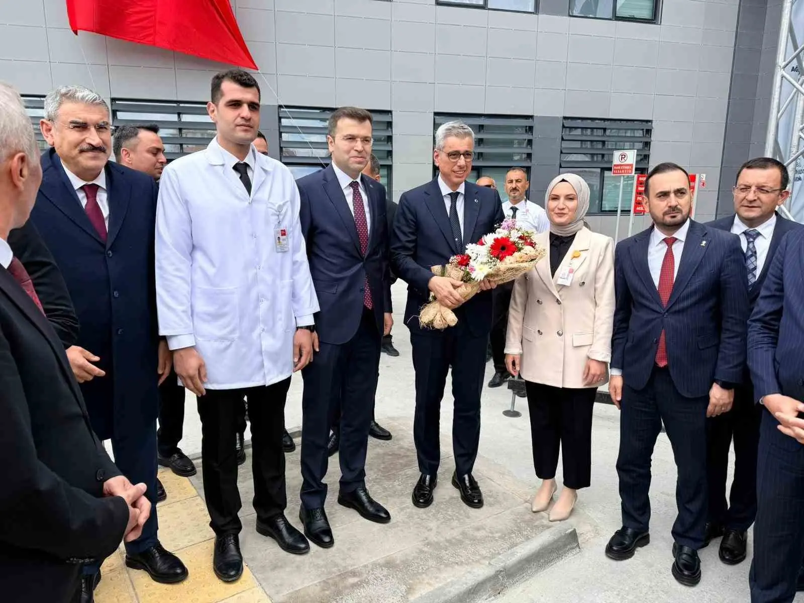 Niğde’de Ağız ve Diş Sağlığı Hastanesi’nin açılışını yapan Sağlık Bakanı