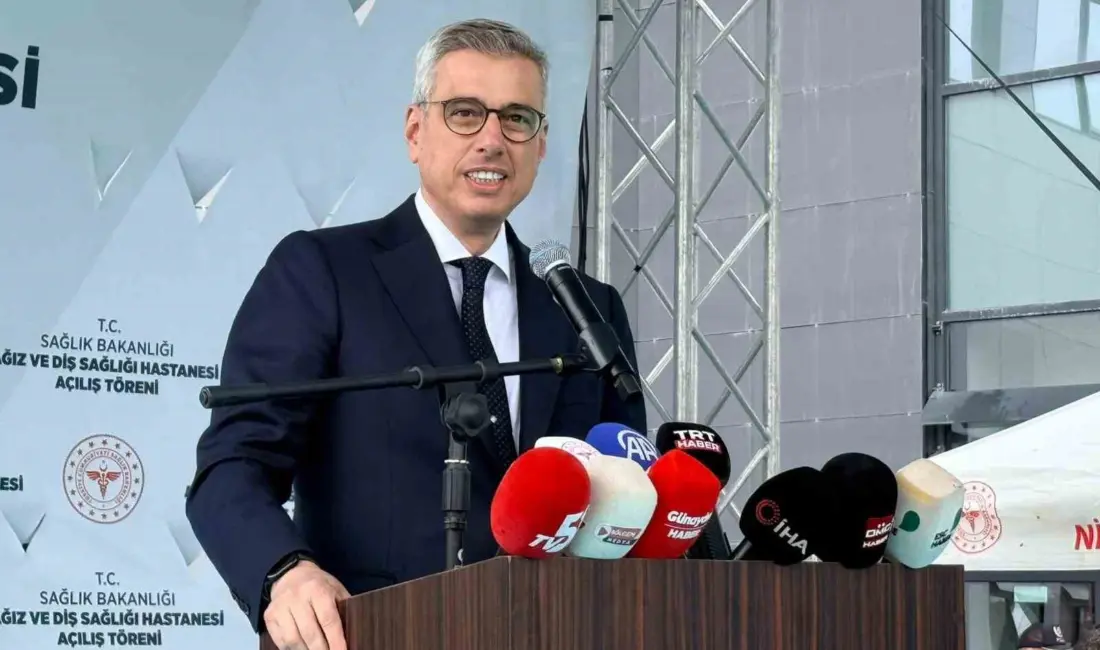 Sağlık Bakanı Kemal Memişoğlu, Türkiye’nin sağlık alanında yalnızca hizmet sunan