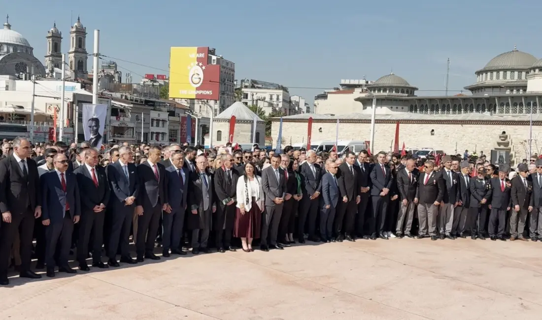 Taksim’de, 19 Mayıs Atatürk’ü Anma Gençlik ve Spor Bayramı nedeniyle