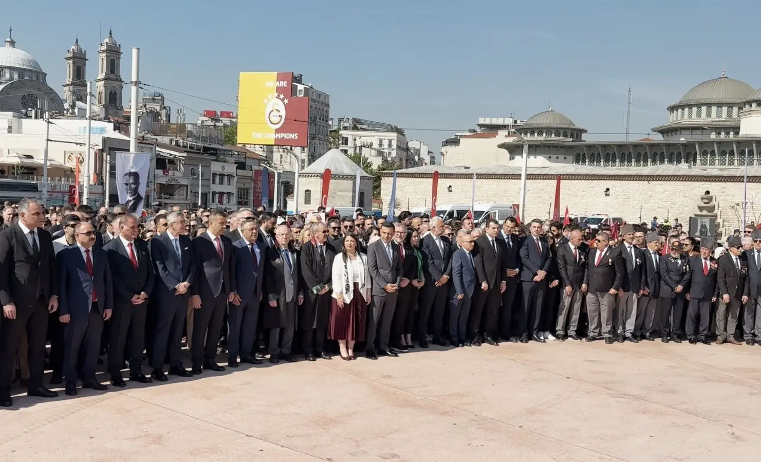 Taksim’de, 19 Mayıs Atatürk’ü Anma Gençlik ve Spor Bayramı nedeniyle