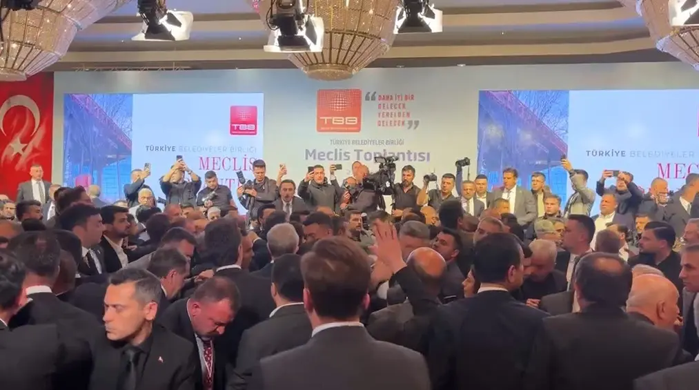 Türkiye Belediyeler Birliği (TBB) seçimleri öncesinde eski İstanbul Büyükşehir Belediye