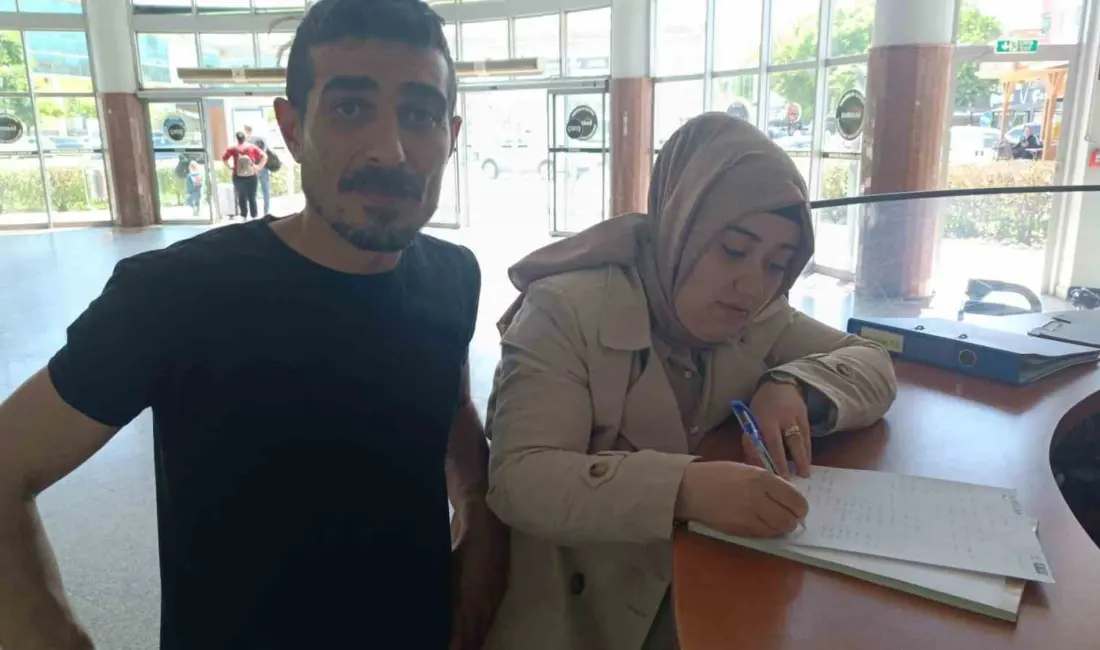 Bursa’nın İnegöl ilçesinde şehirlerarası otobüs terminalinde unutulan çantadan yaklaşık yarım