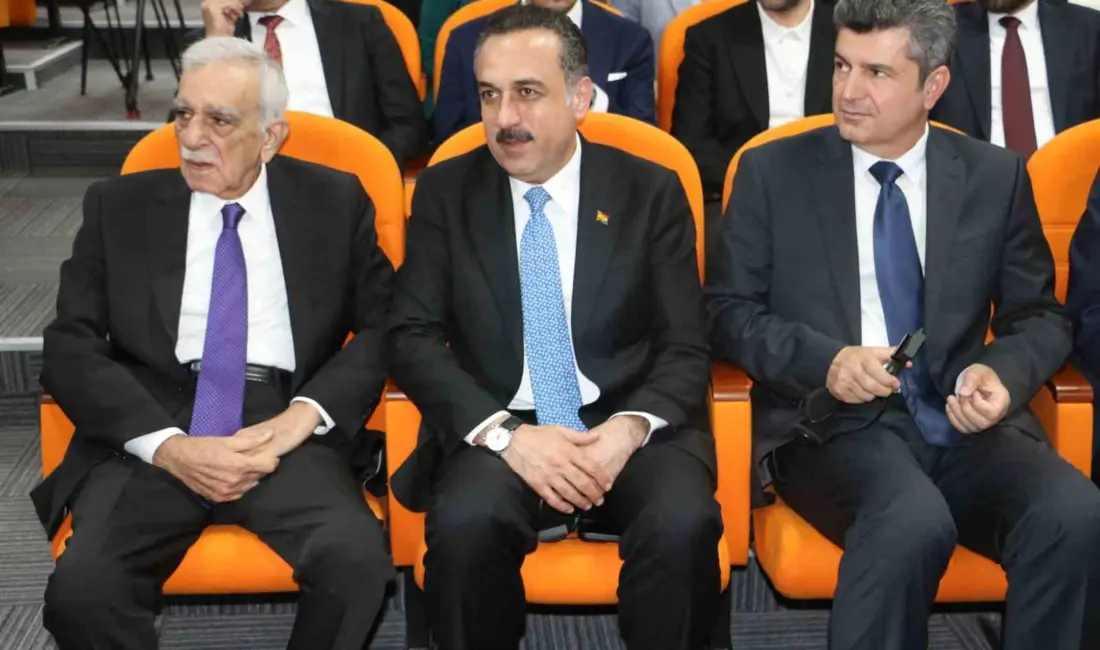 Diyarbakır Büyükşehir Belediyesi tarafından düzenlenen Toplumsal Barış ve Özgürlük Forumu,