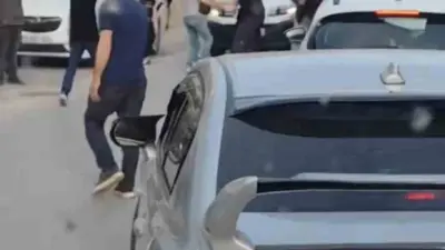 Bursa’da trafikte çıkan tartışma, döner bıçaklı kavgaya dönüştü. O anlar
