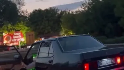Bursa’nın İnegöl ilçesinde bir sürücünün trafikte yaptığı tehlikeli hareket kameraya