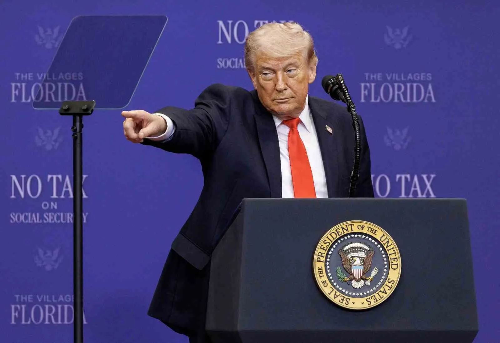 ABD Başkanı Donald Trump, Hürmüz Boğazı’ndaki ABD gemilerine saldırması halinde