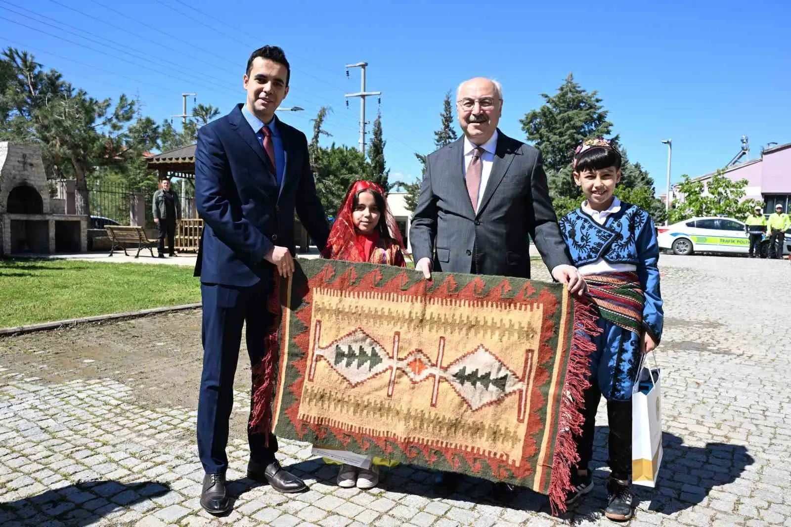 Denizli Valisi Yavuz Selim Köşger, ilçe ziyaretleri kapsamında Baklan’ı ziyaret