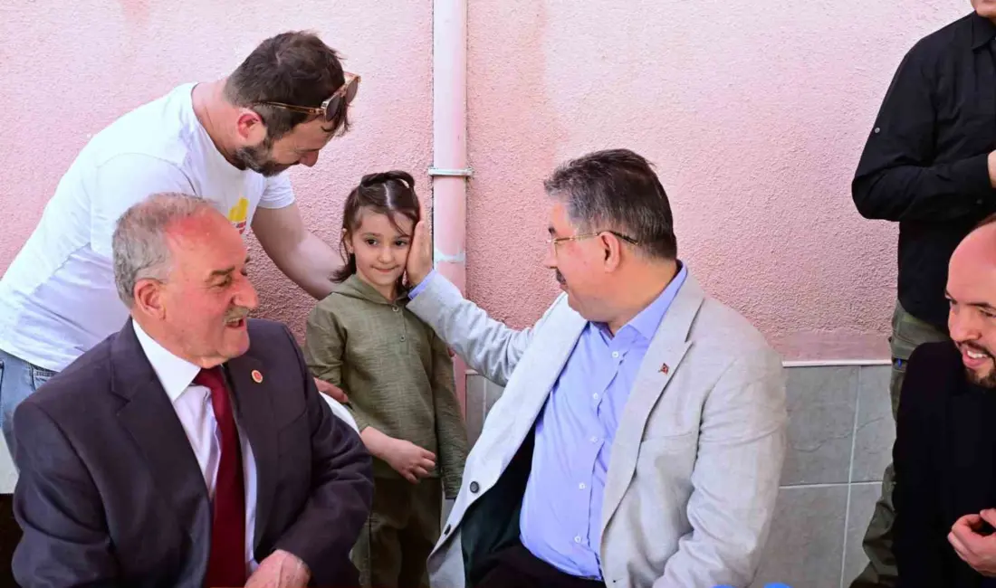 Eskişehir Valisi Erdinç Yılmaz, Sazova Mahallesi’nde bu yıl 10’uncusu düzenlenen