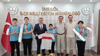 İnegöl Nuri Pakdil İmam Hatip Ortaokulu öğrencileri, Düzce’de düzenlenen Hava