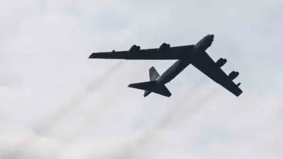 ABD’nin California eyaletinde ABD Hava Kuvvetleri’ne ait B-52 bombardıman uçağı,