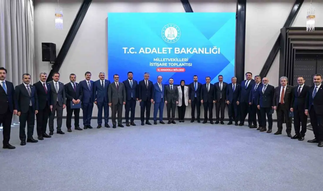 Adalet Bakanı Akın Gürlek, Ankara Hakimevi’nde İç Anadolu Bölgesi milletvekilleriyle