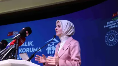 Aile ve Sosyal Hizmetler Bakanı Mahinur Özdemir Göktaş, dijital risklerle