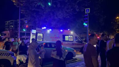 Bursa’da aileler arasında çıkan kavga büyüdü. Bıçakların çekildiği kavgada, 1’i