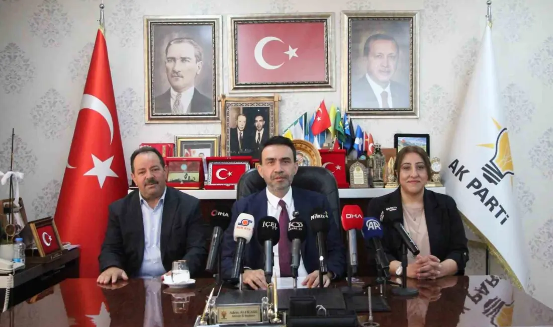 AK Parti Mersin İl Başkanı Adem Aldemir, 13 ilçede eş