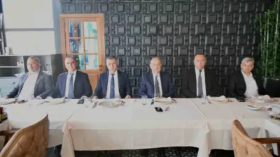 AK Parti Çanakkale Milletvekili Ayhan Gider, Gelibolu’da ilçe başkanlarıyla yaptığı