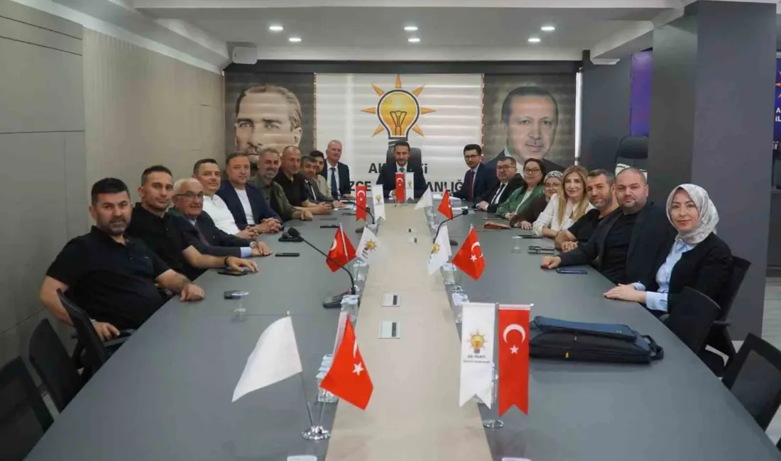 AK Parti Düzce Belediye Meclis grubu haziran ayı toplantısını gerçekleştirdi.
