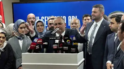 CHP’den istifa ederek AK Parti’ye katılan Keçiören Belediye Başkanı Mesut