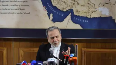 İran Dışişleri Bakanı Abbas Arakçi, “Topraklarımızın yakınındaki yabancı güçler, kendi