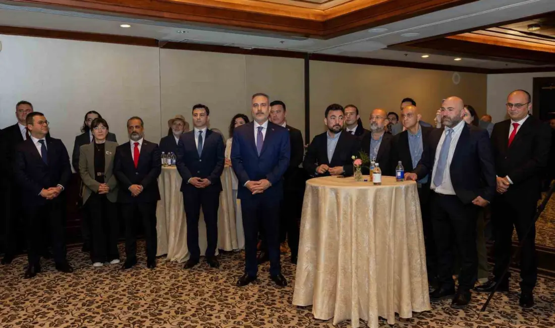 Dışişleri Bakanı Hakan Fidan, Toronto’da, Kanada’da yerleşik Türk iş adamlarıyla
