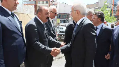 Ulaştırma ve Altyapı Bakanı Abdulkadir Uraloğlu, Hakkari-Van kara yolundaki tünel