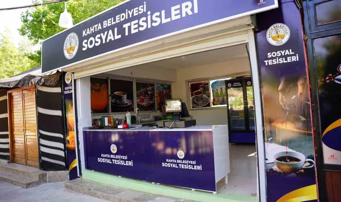 Adıyaman Kâhta Belediye Başkanı Mehmet Can Halllaç, seçim döneminde vatandaşlara