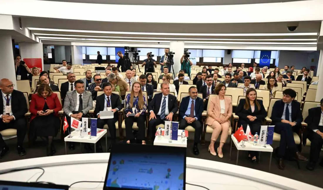 Türkiye Belediyeler Birliği ve Mersin Büyükşehir Belediye Başkanı Vahap Seçer,