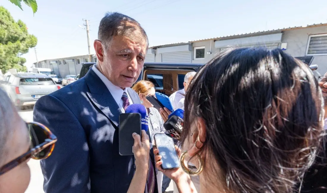 İzmir Büyükşehir Belediye Başkanı Dr. Cemil Tugay, CHP’ye yönelik “mutlak