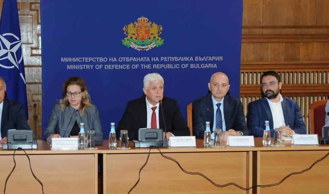 Bulgaristan Savunma Bakanı Dimitar Stoyanov, Bulgaristan’ın Ukrayna’ya silah tedarikini durdurma