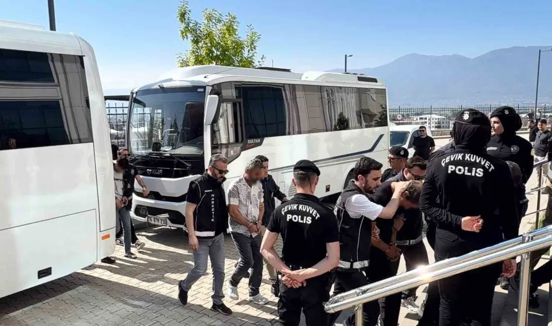 Bursa’nın Orhangazi ilçesi merkezli olarak 4 ilde düzenlenen uyuşturucu operasyonunda