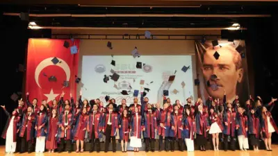 Sağlık Bilimleri Üniversitesi Bursa Tıp Fakültesi, ilk mezunlarını verdi. Merinos