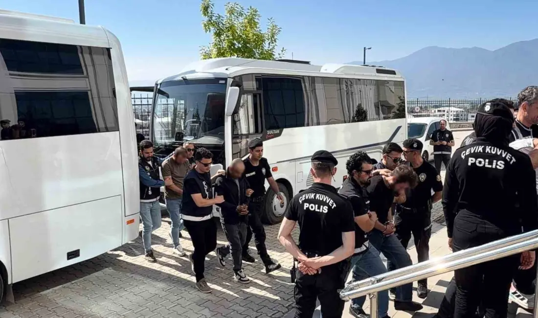 Bursa’nın Orhangazi ilçesinde, torbacı olarak tabir edilen uyuşturucu satıcılarına yönelik
