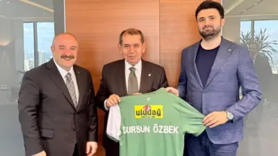 Bursaspor Kulübü Başkanı Enes Çelik, AK Parti Bursa Milletvekili Mustafa