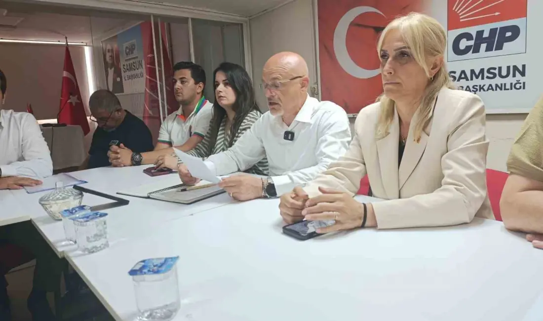 SAMSUN (İHA) – CHP Samsun İl Başkanı Mehmet Özdağ ve