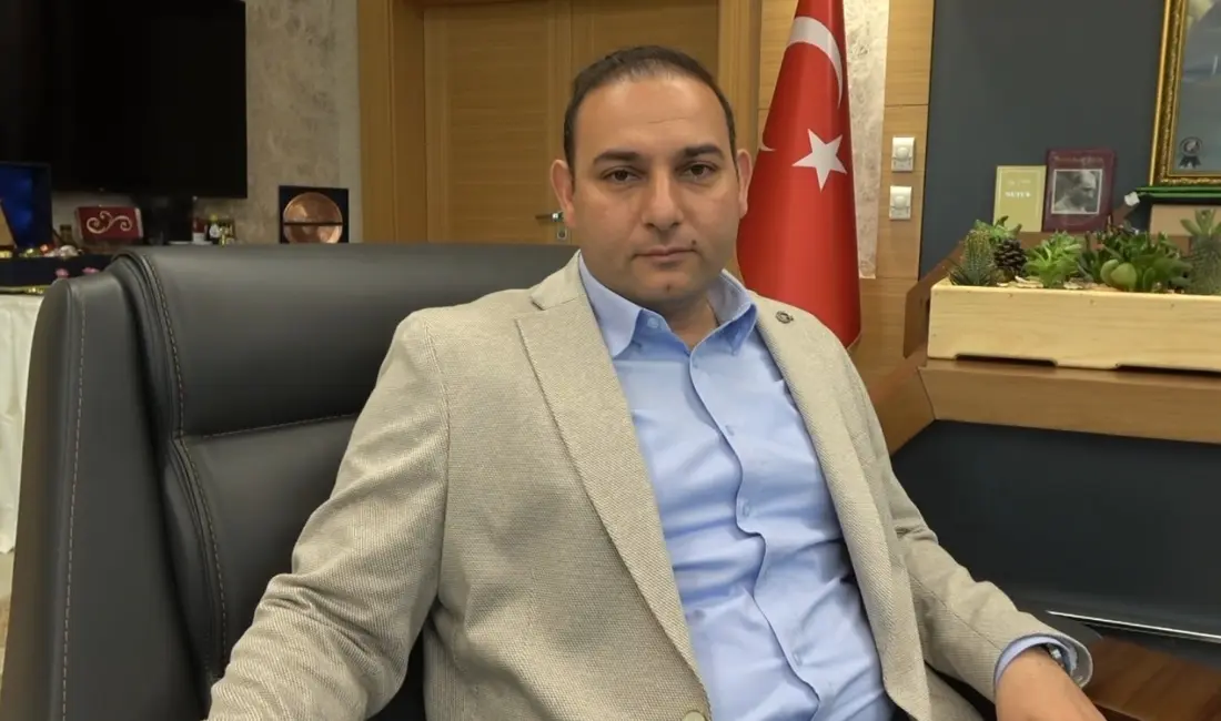 CHP’den ayrılarak bağımsız olarak görevine devam eden Kilis Belediye Başkanı