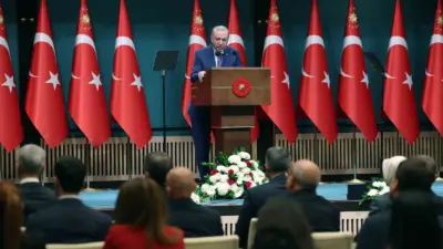 Cumhurbaşkanı Recep Tayyip Erdoğan, “Ana muhalefet partisi içindeki tartışmaların hiçbiri