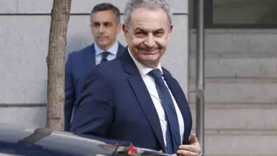 Eski İspanya Başbakanı Jose Luis Rodriguez Zapatero, Plus Ultra havayolu