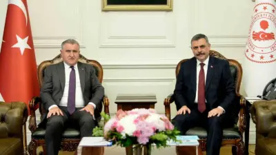 İçişleri Bakanı Mustafa Çiftçi, Gençlik ve Spor Bakanı Osman Aşkın
