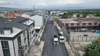 Bursa Büyükşehir Belediyesi, şehrin 17 ilçesinde sürdürdüğü altyapı ve üstyapı
