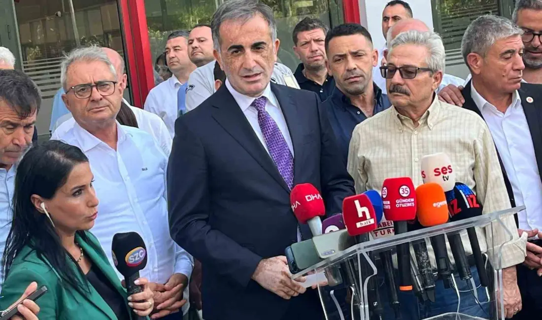 İzmir Büyükşehir Belediye Başkanı Cemil Tugay, Cumhuriyet Halk Partisi (CHP)