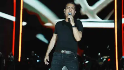Manisa Kültür Yolu Festivali kapsamında sahne alan Kıraç, sevilen şarkılarını