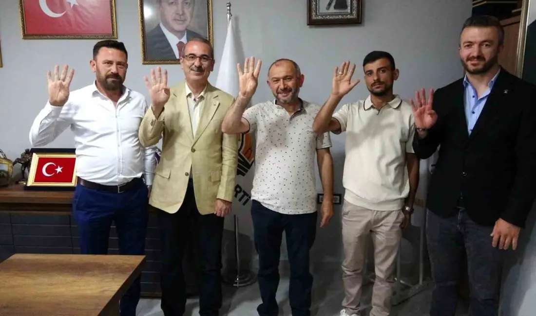 Anahtar Parti’den istifa eden ve AK Parti’ye katılan Kadir Esen,