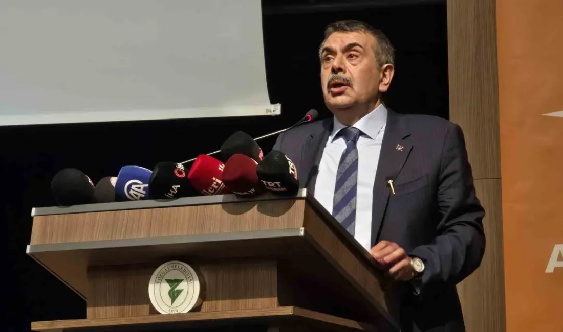 Milli Eğitim Bakanı Yusuf Tekin, Ekrem İmamoğlu ile Özgür Özel