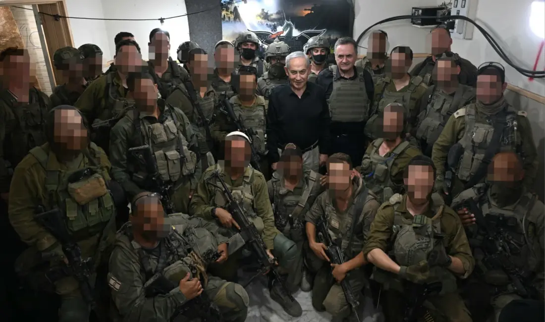 İsrail Başbakanı Binyamin Netanyahu, Lübnan’ın güneyindeki İsrail askerleriyle bir araya