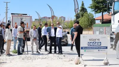 Niğde Belediyesi; kent genelinde sürdürdüğü altyapı çalışmalarını tamamladığı bölgelerde sıcak