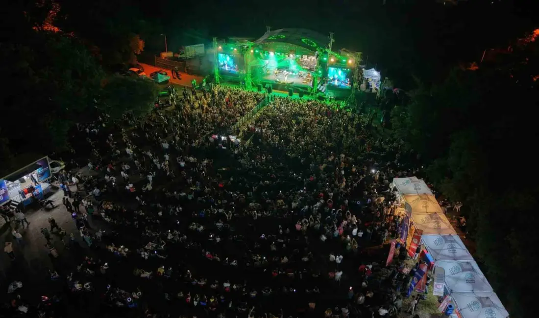Nilüfer Belediyesi’nin bu yıl ikincisini düzenlediği Nilüfer Karadeniz Festivali, Balat